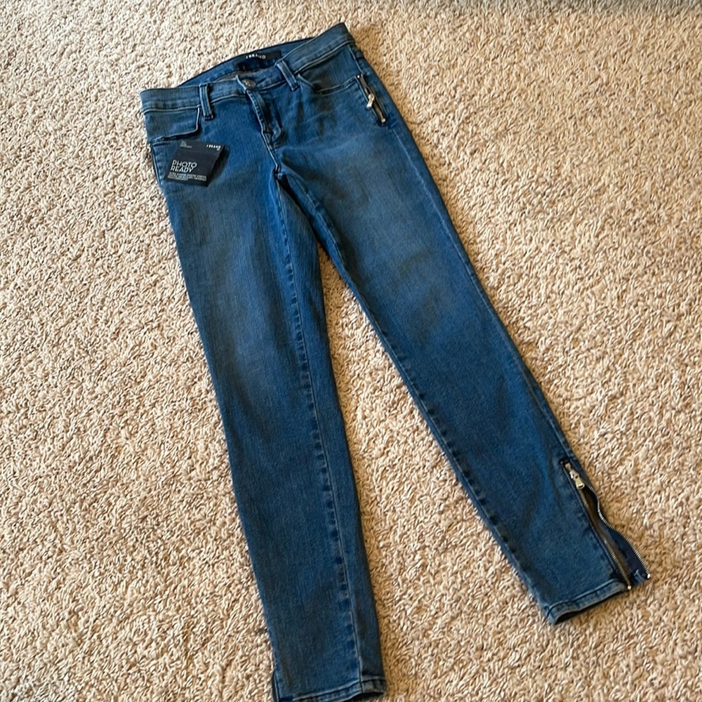 Mid rise cropped skinny jeans